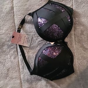 Victoria's Secret Fashion Show London 2014 Bra